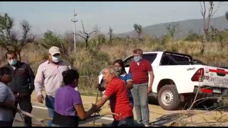 Aguaray | Incidentes entre mujeres originarias y criollos en corte de ruta (VIDEO)