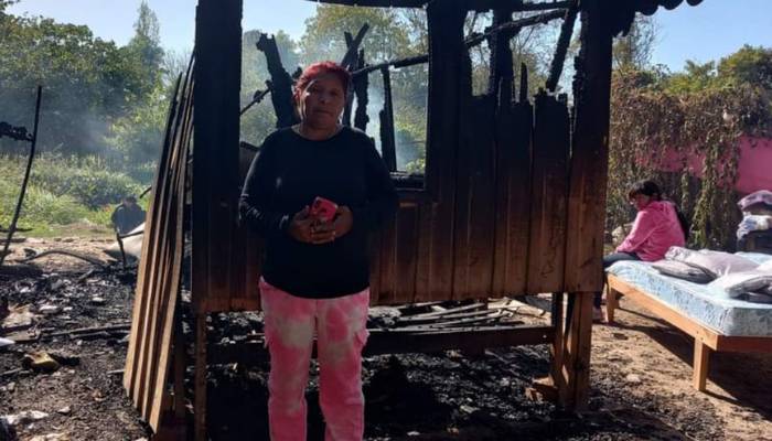 Mamá y 9 hijos | Familia salteña perdió todo en un incendio