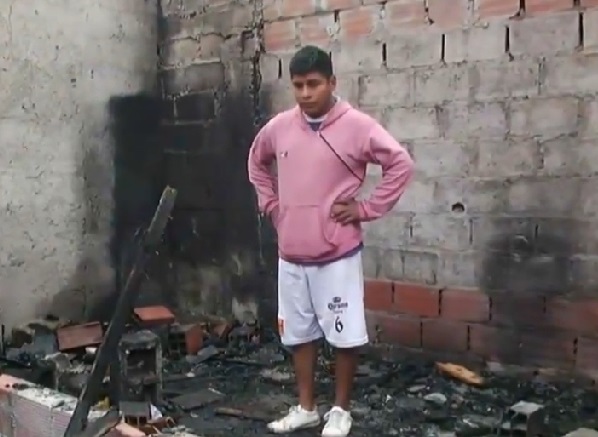 «Quedó sin nada» | Joven gaucho salteño perdió todo en incendio