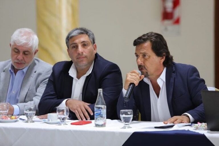 “Invertimos en San Martín $4.752 millones” | Sáenz estuvo en Tartagal y se mostró con el intendente Mimessi