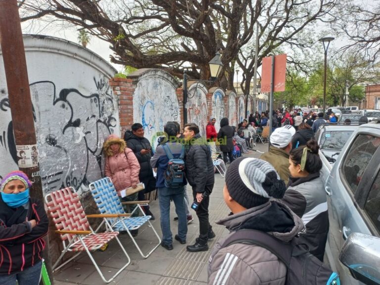 Para inscribirlos | Un colegio salteño pide dinero según el promedio de ...