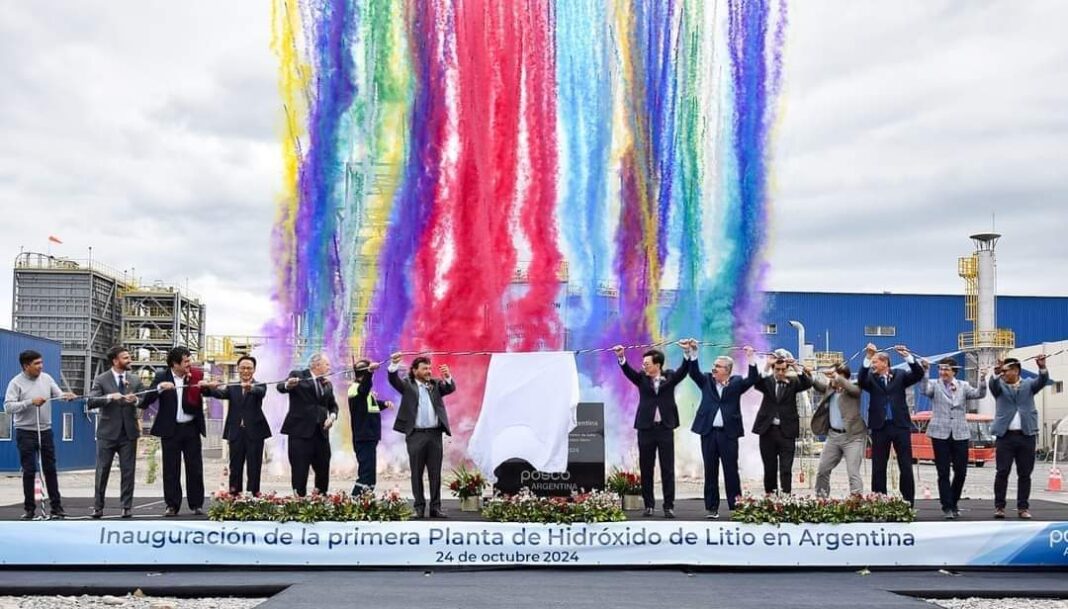 Euforia desarrollista | POSCO inauguró en Salta la primera planta comercial de hidróxido de litio del país