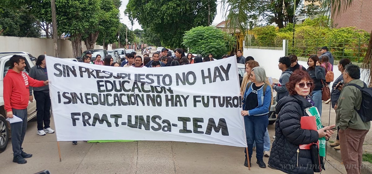 Tartagal | Universitarios del norte salteño también marcharon en favor del financiamiento
